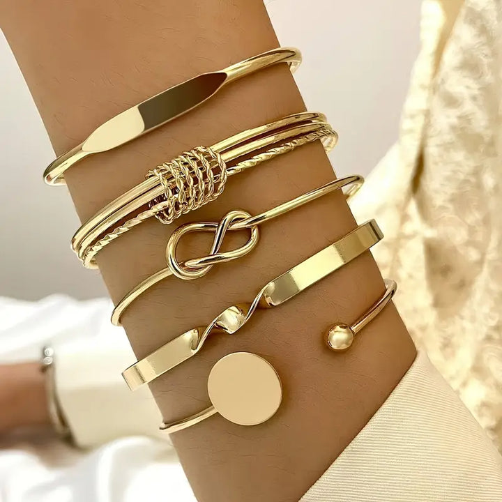 Anspruchsvolles, geknüpftes, elegantes Goldfarbenes Armband-Set