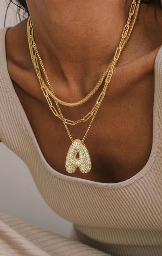 Elegante Goldfarbene Initialen Halskette