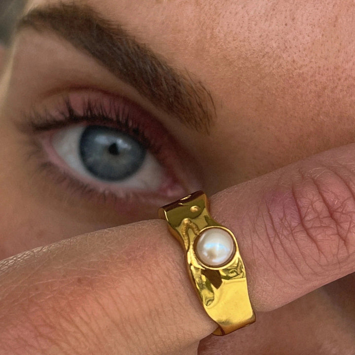 Eleganter Natürlicher Goldfarbene Ring