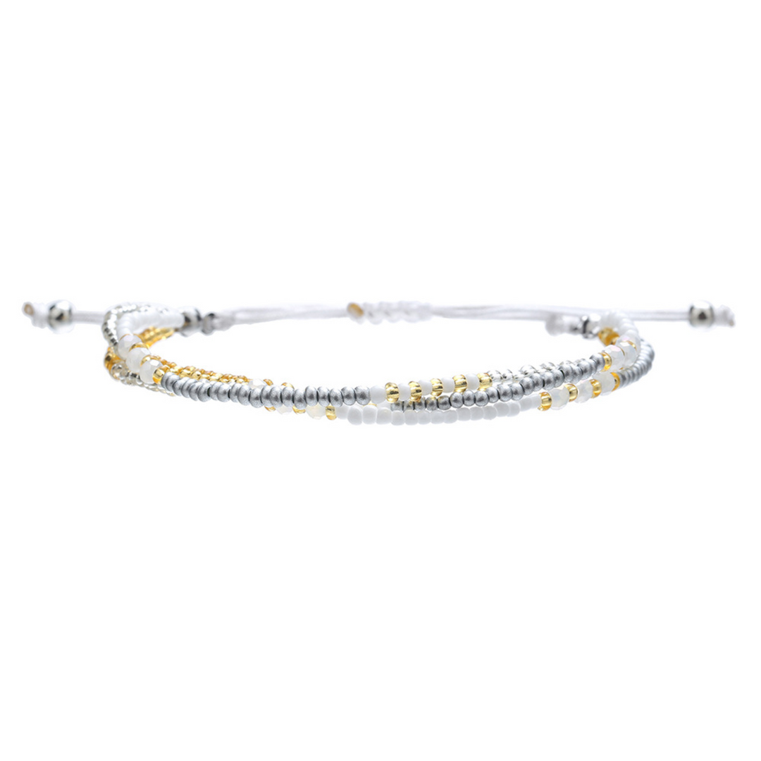 Set aus Vintage inspirierten Armbändern