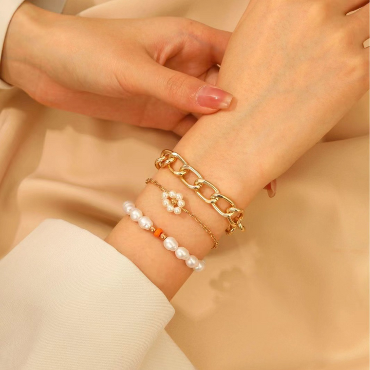 Ensemble avec Gänseblümchen Perlenarmbändern