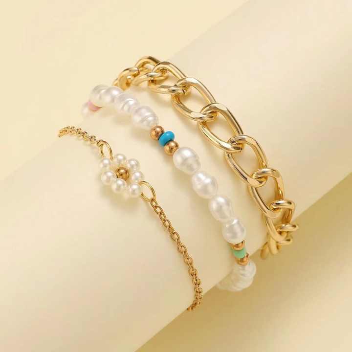 Ensemble avec Gänseblümchen Perlenarmbändern