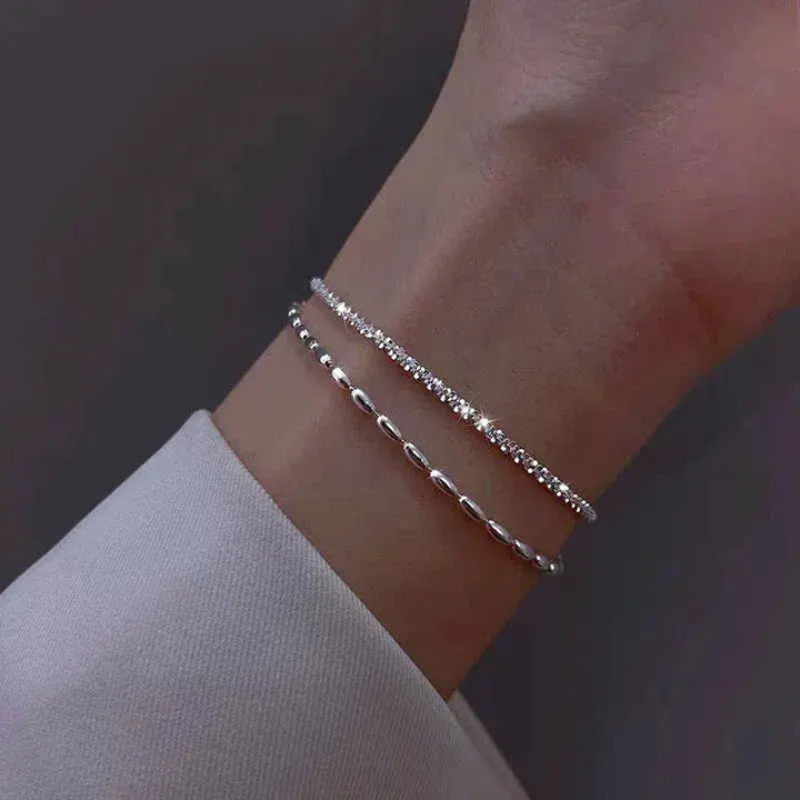 Elegantes Silberfarbenes Armband Set mit Zirkonia Steinen