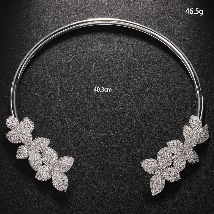 Collier élégant Blumen Kristall 