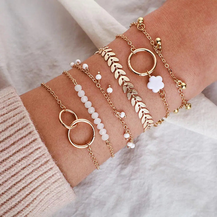 Charmantes Goldfarben Boho Armband Set