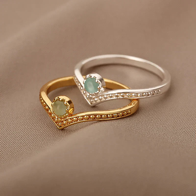 Eleganter Goldfarbener Wassertropf Opal Kronenring