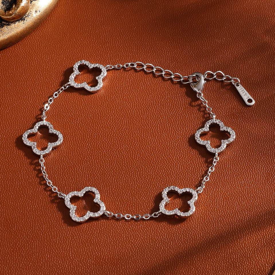Klee Anhänger Armband