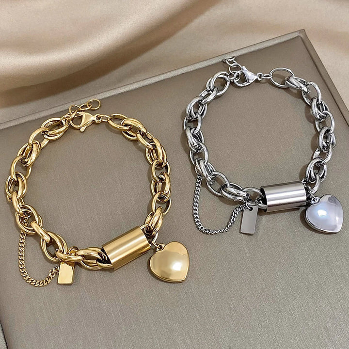 Elegantes, herzförmiges, klobiges Armband aus Goldfarben