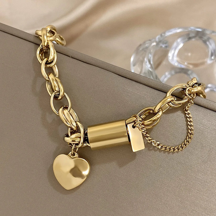 Elegantes, herzförmiges, klobiges Armband aus Goldfarben
