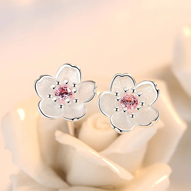 Bagues de fleurs en zircone