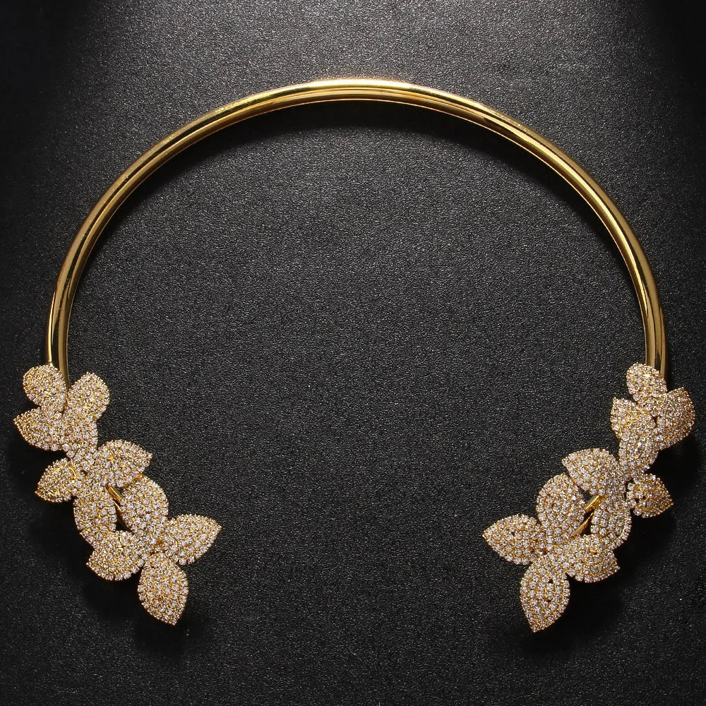 Collier élégant Blumen Kristall 