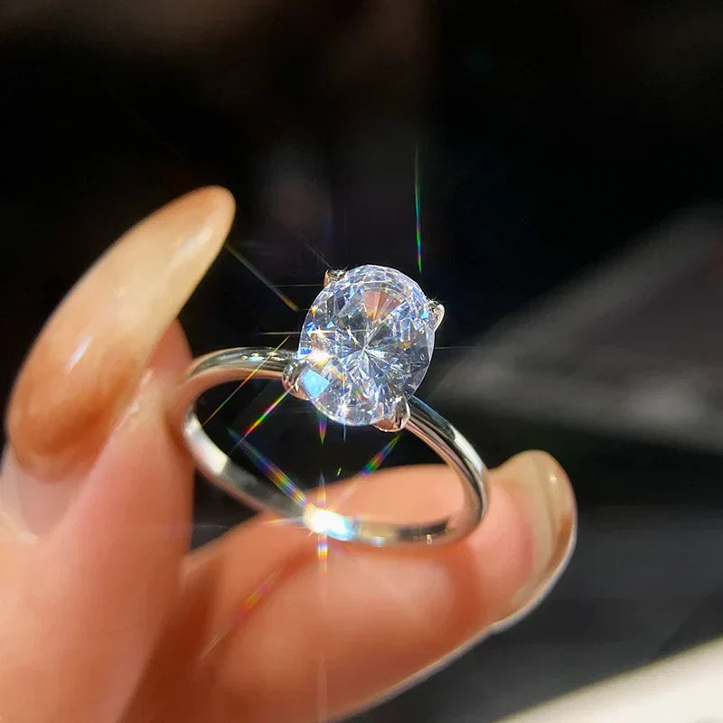 Raffinerter Sterlingsilber Ovaler Schliff Verlobungsring