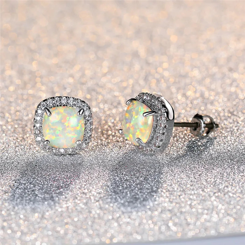 Elegante Silberfarbene Runde Weißer Fire Opal Stecker Ohrringe