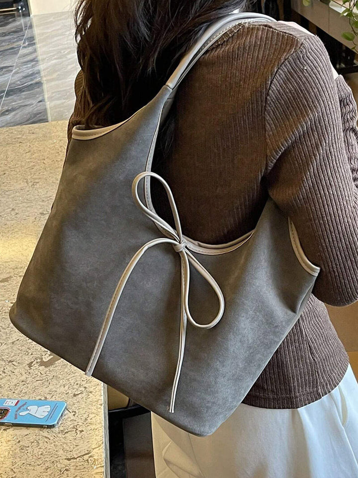 Amara Handtasche aus weichem Wildleder foto 11