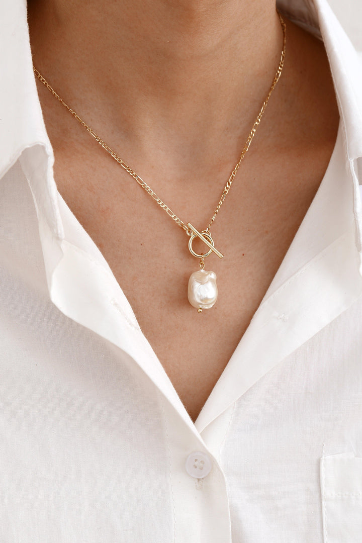 Elegante Goldfarbene Halskette