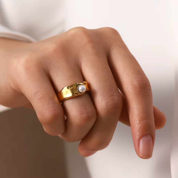Eleganter Natürlicher Goldfarbene Ring