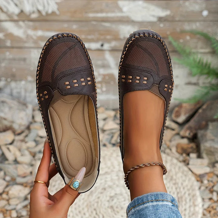 Bequeme Damen Mary Janes klassisch für den Alltag in Coffee