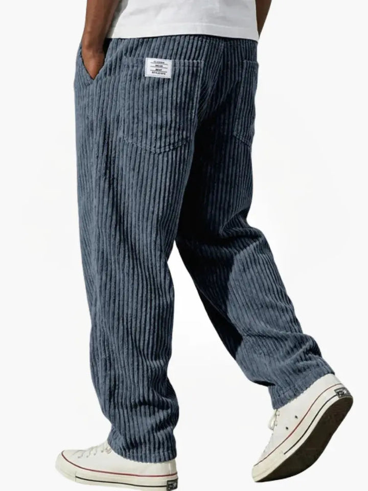 Bequeme Herren Jogginghose mit weitem Schnitt in Blau
