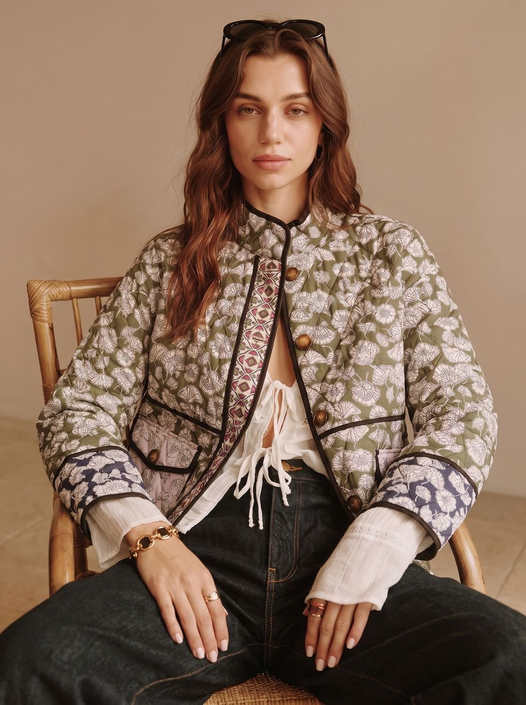 Boho Damen Winterjacke mit Blumen-Patchwork (5)