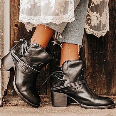 Braune Stiefeletten Damen für den Herbst in Schwarz
