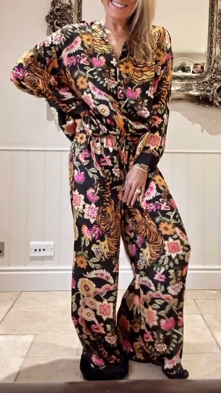 Damen Bluse mit Blumenmuster im Boho-Stil in Schwarz