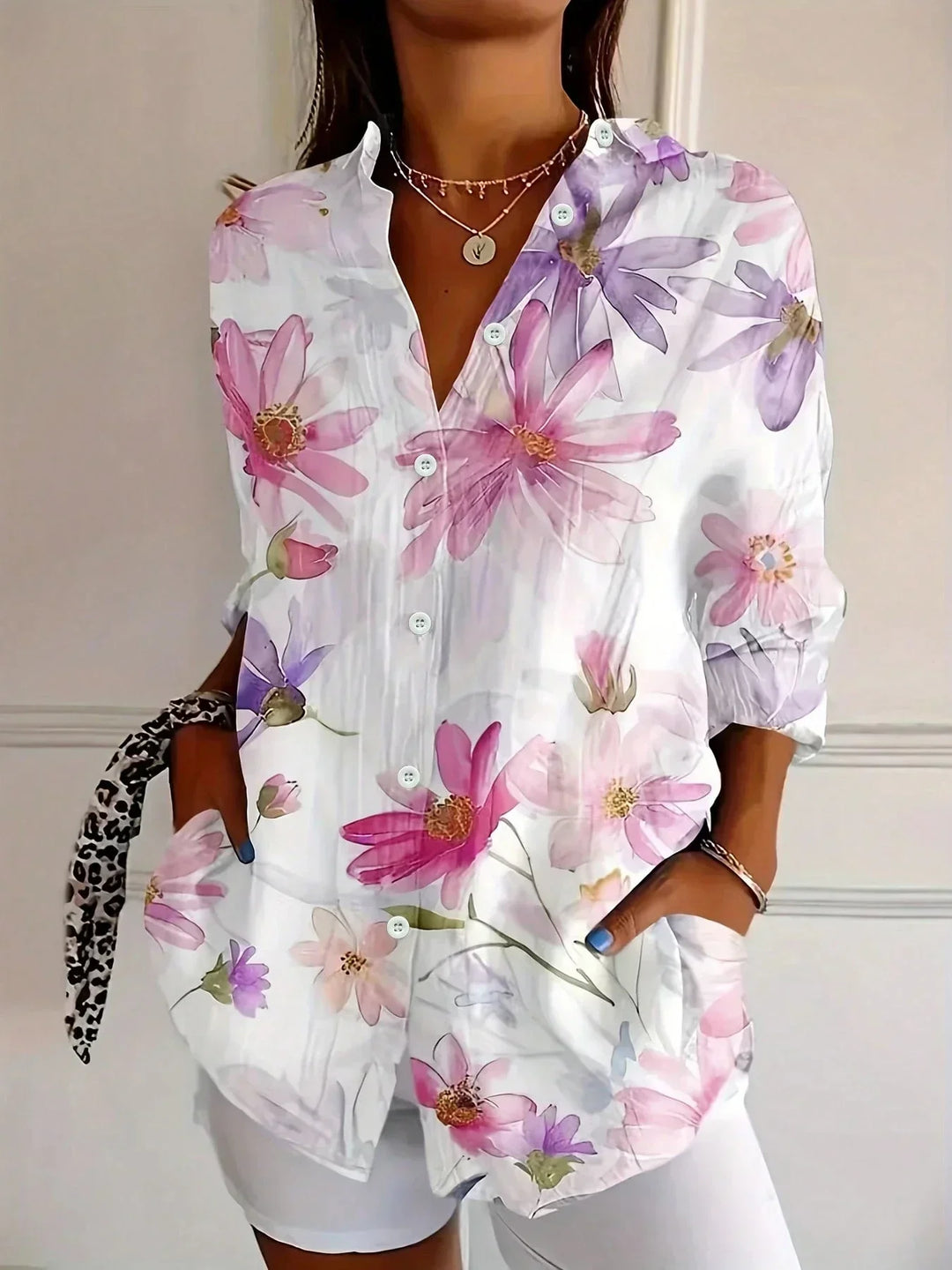 Damen Bluse mit Kunstdruck für den Alltag in Weiß