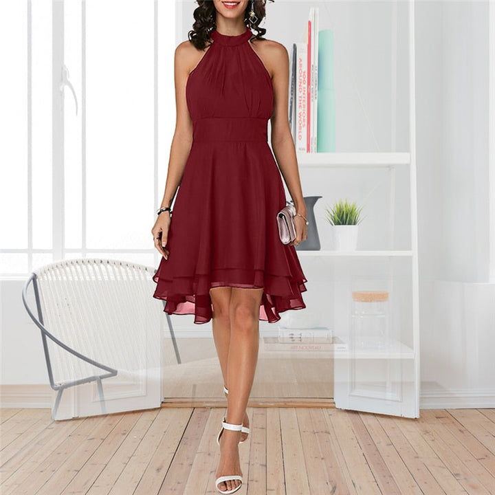 Damen Elegantes Kleid mit modernem Schnitt in Rot