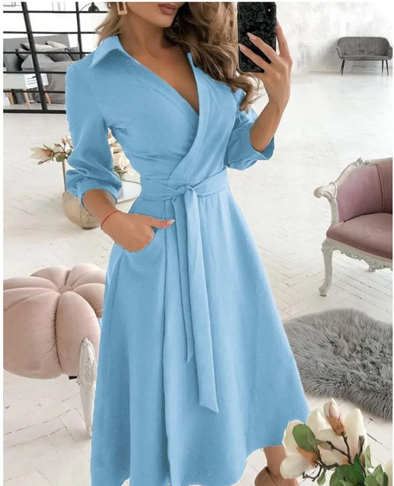 Damen Elegantes Wickel Sommerkleid in Blau
