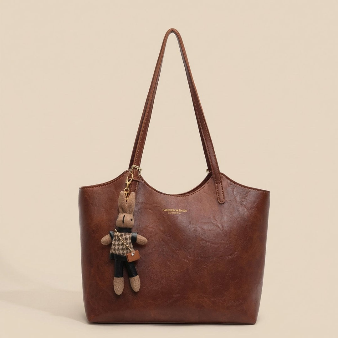 Damen geräumige Schultertasche aus weichem Veganleder in Dunkelbraun