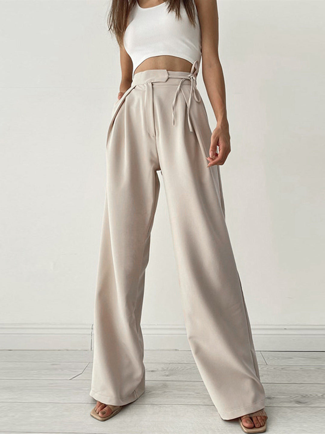 Damen Hose mit hohem Bund im Weitschnitt in Hellbraun