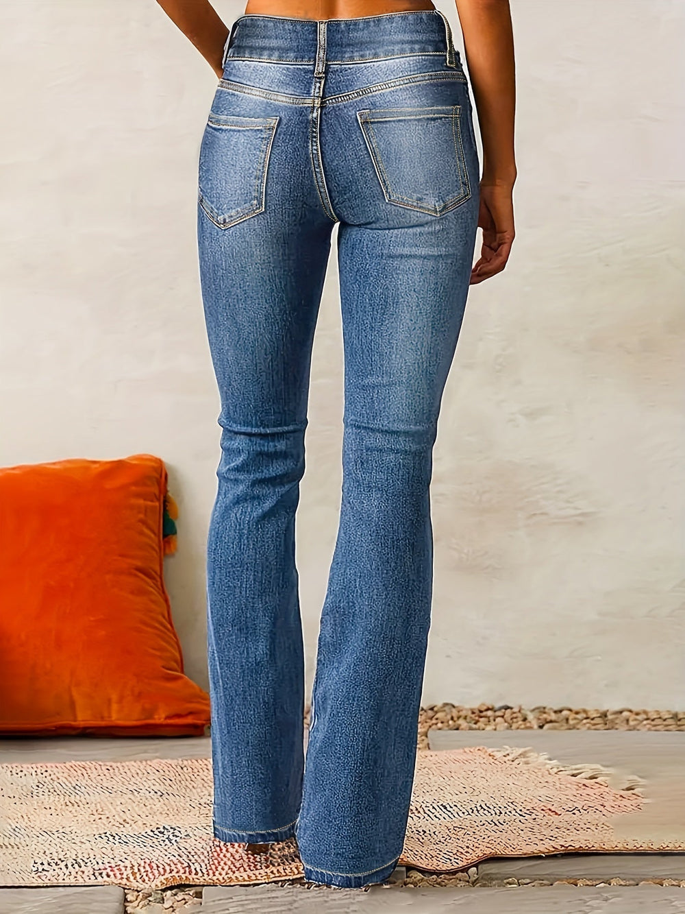 Damen Jeans mit Retro-Flair und weitem Bein (2)