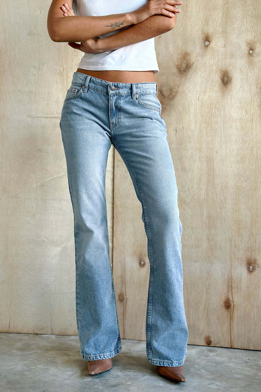 Damen Jeans mit Schlag für jeden Tag in Hellblau