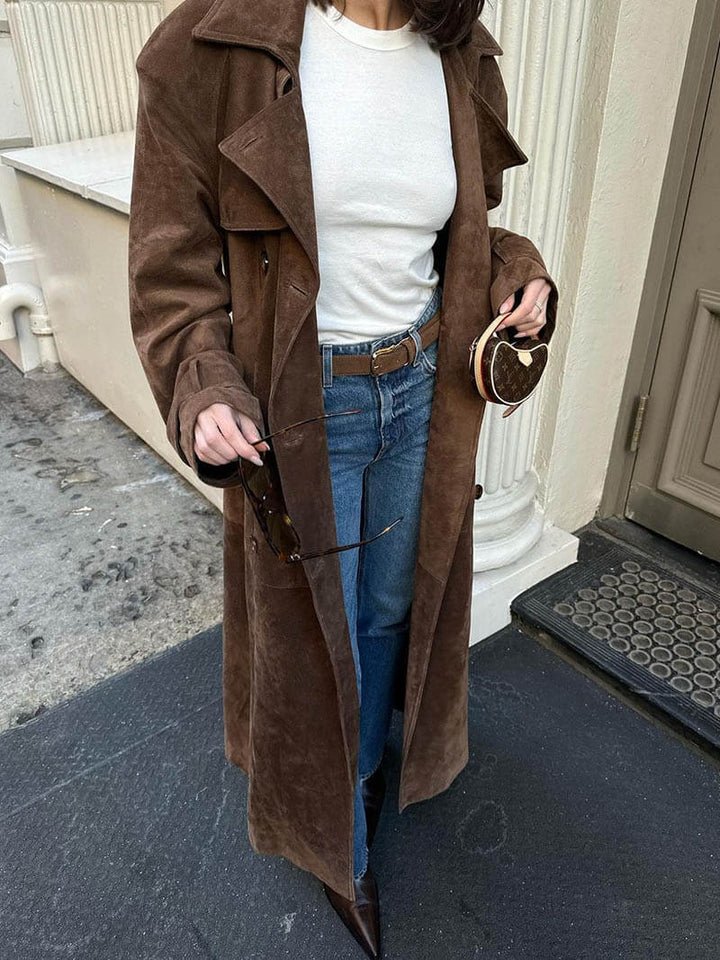 Damen Klassischer Trenchcoat aus feinem Wildleder (6)