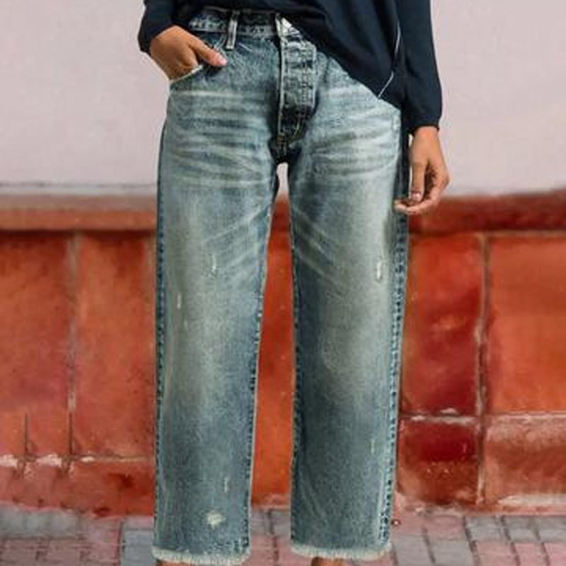 Damen Kurze Jeans im Retro-Stil in Mittelblau
