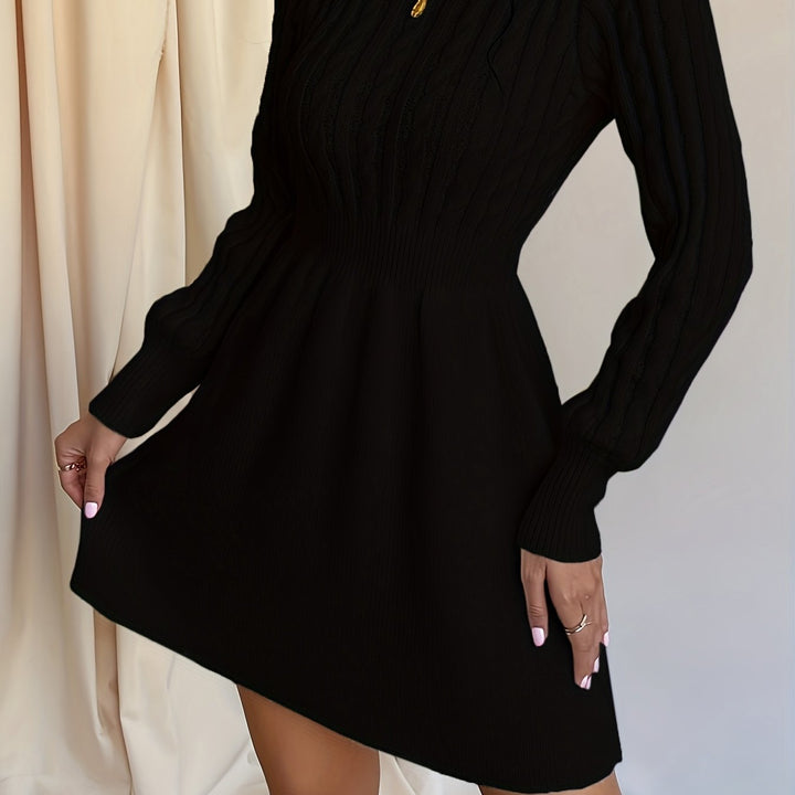 Damen Langarm Strickkleid mit Zopfmuster in Schwarz