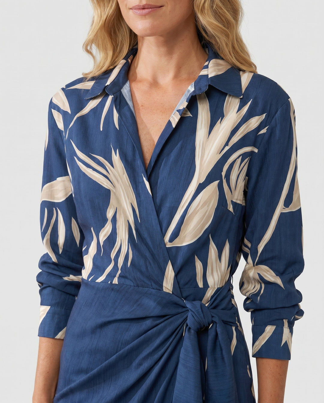 Damen langes Abendkleid im Wickel-Stil mit Blattmuster (5)