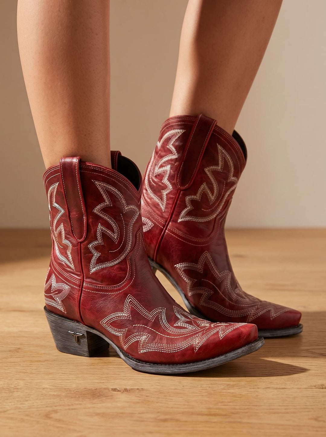 Damen Lederstiefeletten mit Blockabsatz im Western-Stil in Rot