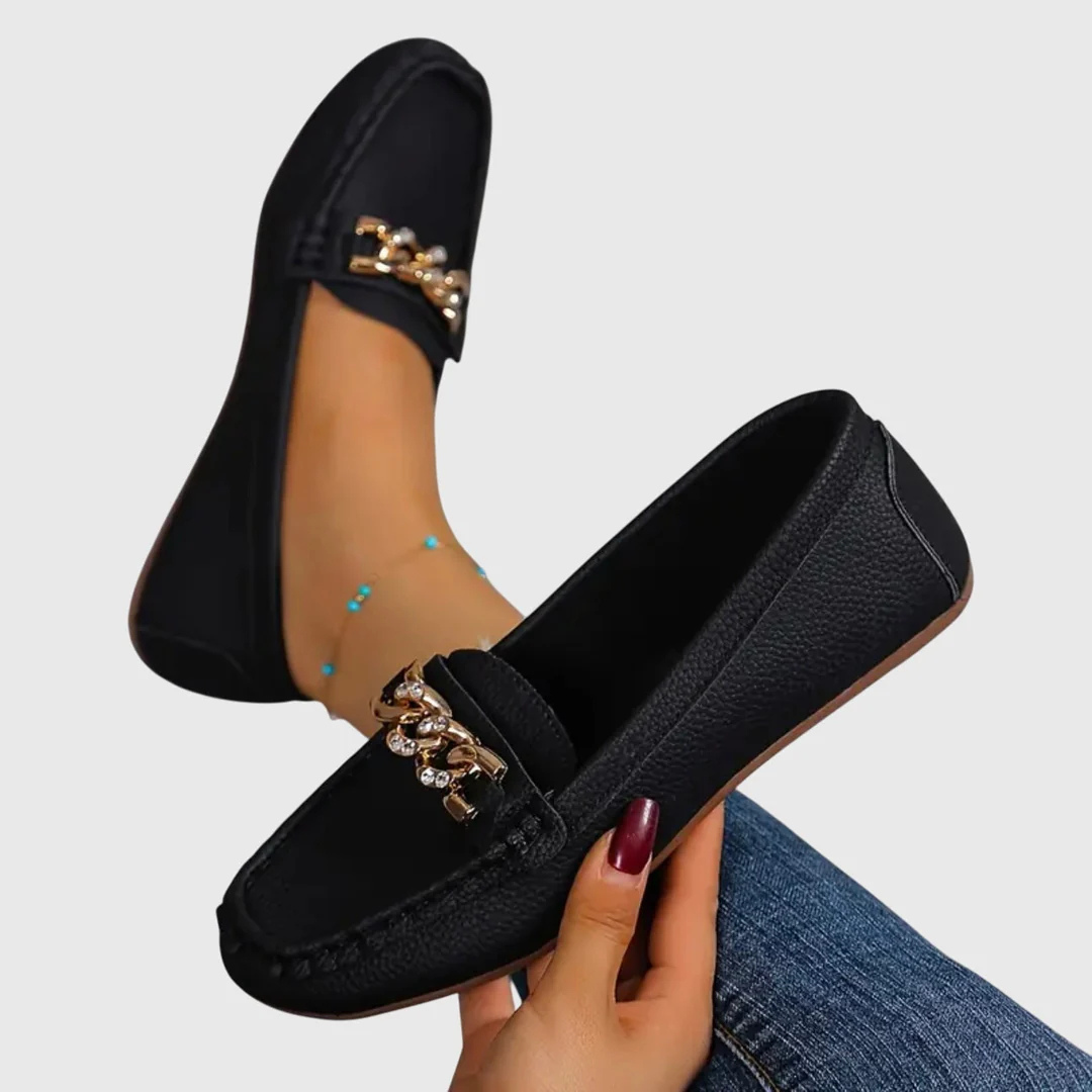 Damen Loafer mit eleganter Kette (4)