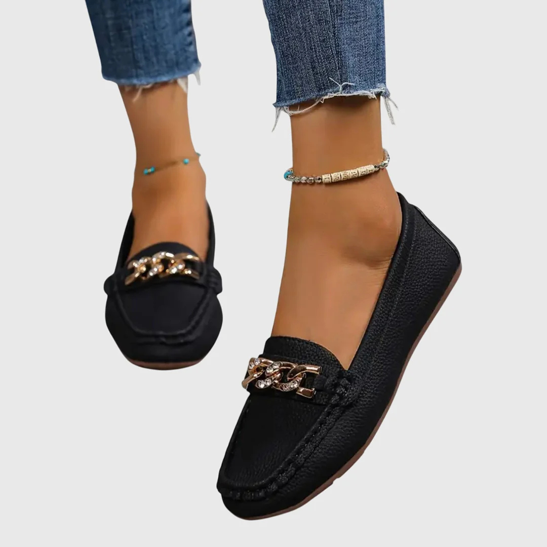 Damen Loafer mit eleganter Kette in Schwarz