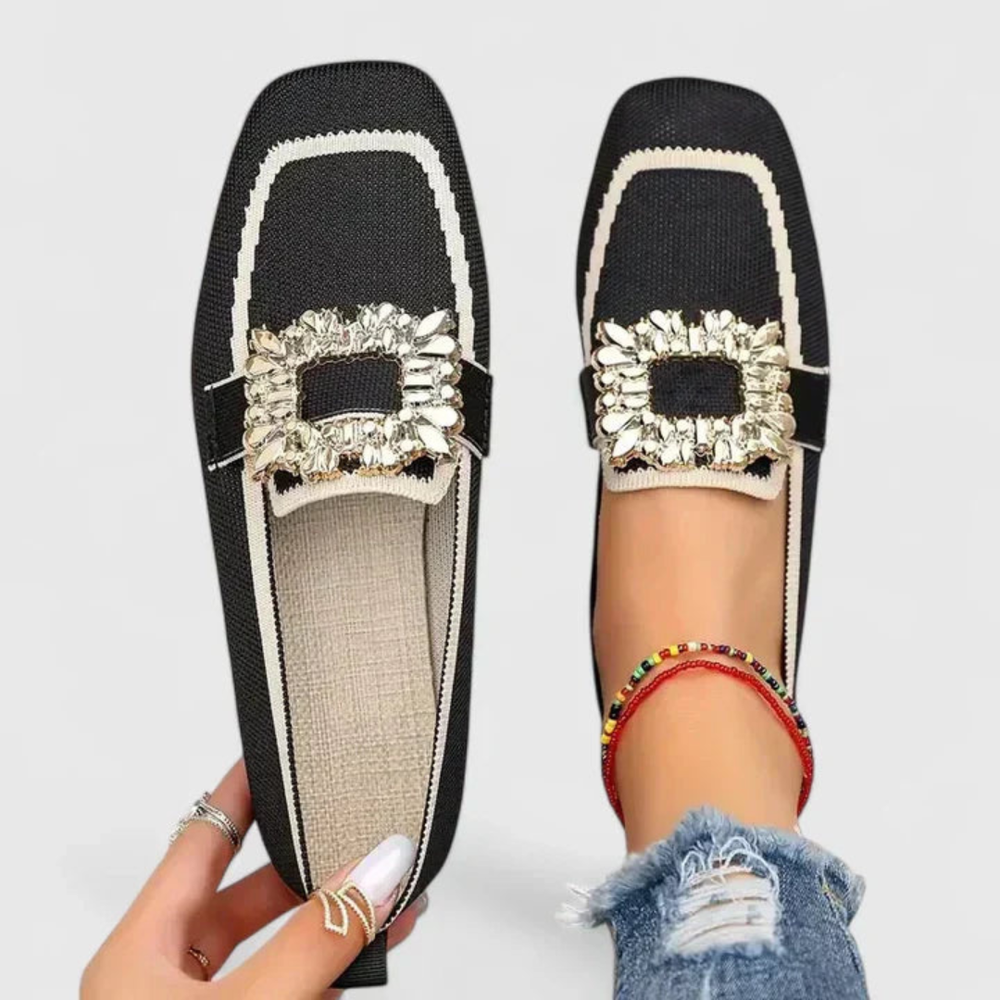 Damen Loafer mit Schmuckschnalle in Schwarz
