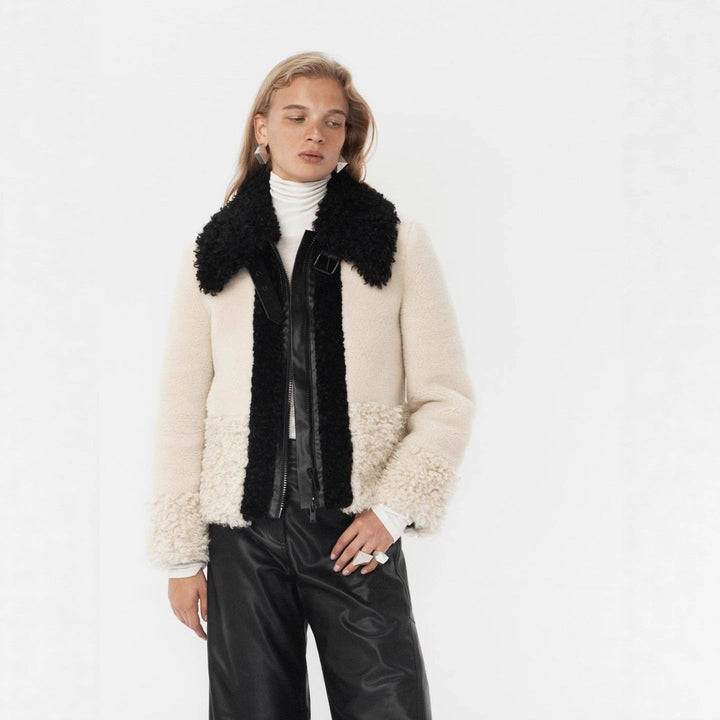 Damen Lockere Teddy-Fleece Winterjacke mit Kunstfellkragen (2)