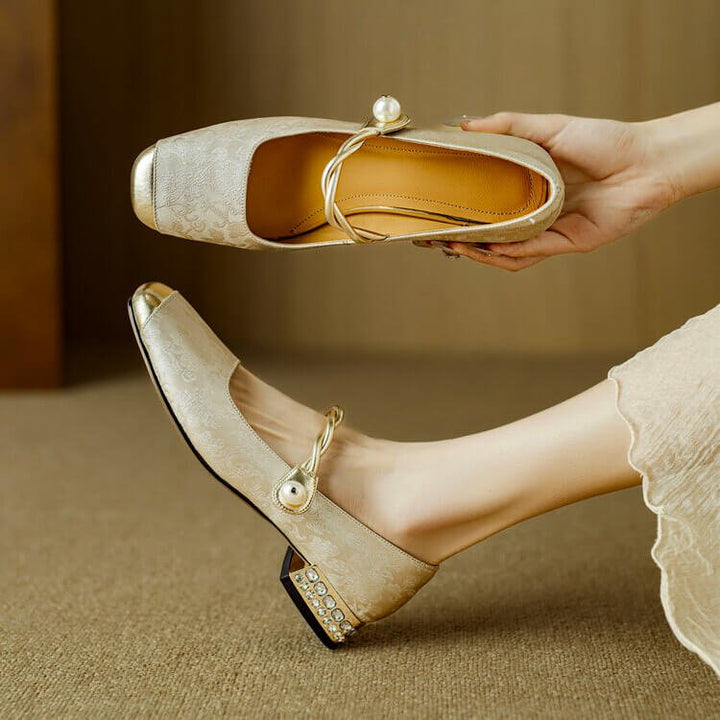 Damen Mary-Janes mit bestickter Satin für Sommer in Ying White