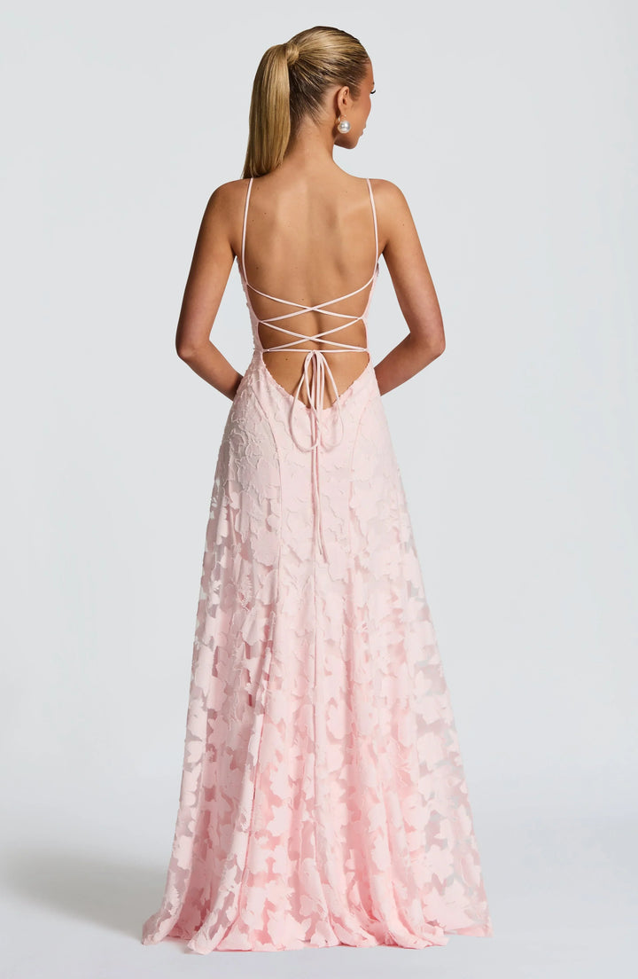 Damen Maxikleid mit feinem Blütenmuster und zarten Spaghettiträgern für Hochzeitsgäste (3)