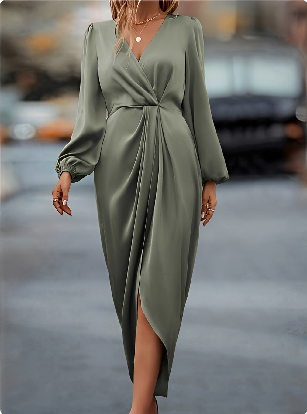 Damen Maxikleid mit Langarmeln und Wickelausschnitt für Hochzeitsgäste in Zielony Jasno
