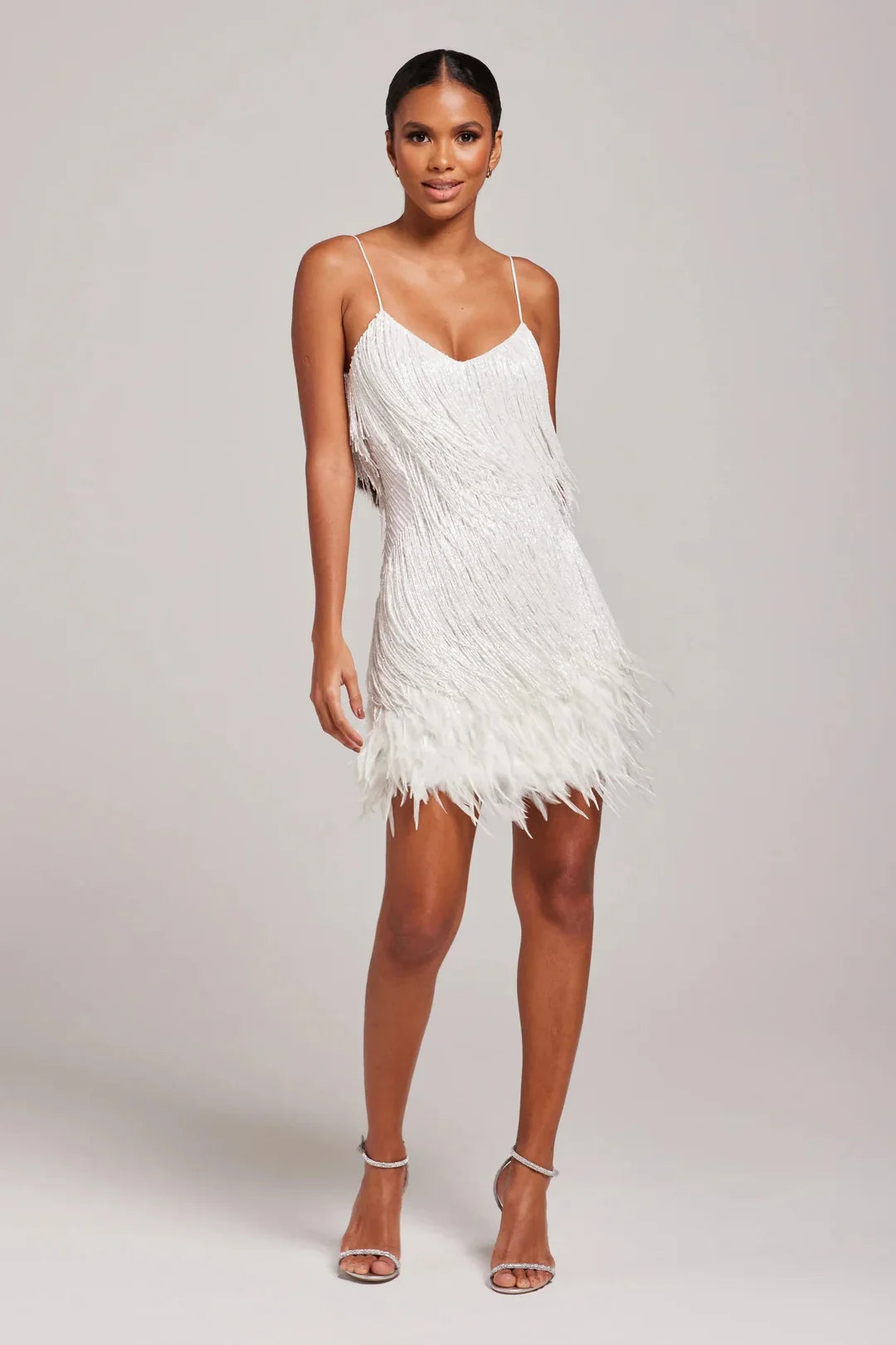 Damen Mini Festliches Kleid mit Fransendetails (3)