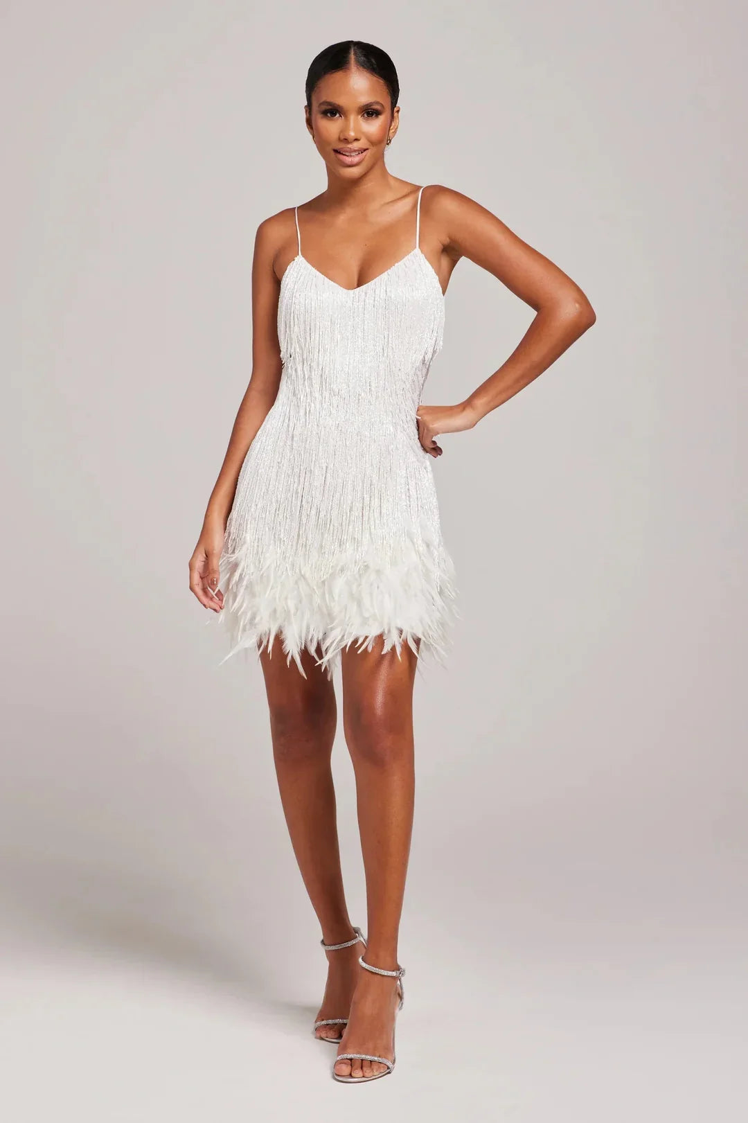 Damen Mini Festliches Kleid mit Fransendetails in Weiß