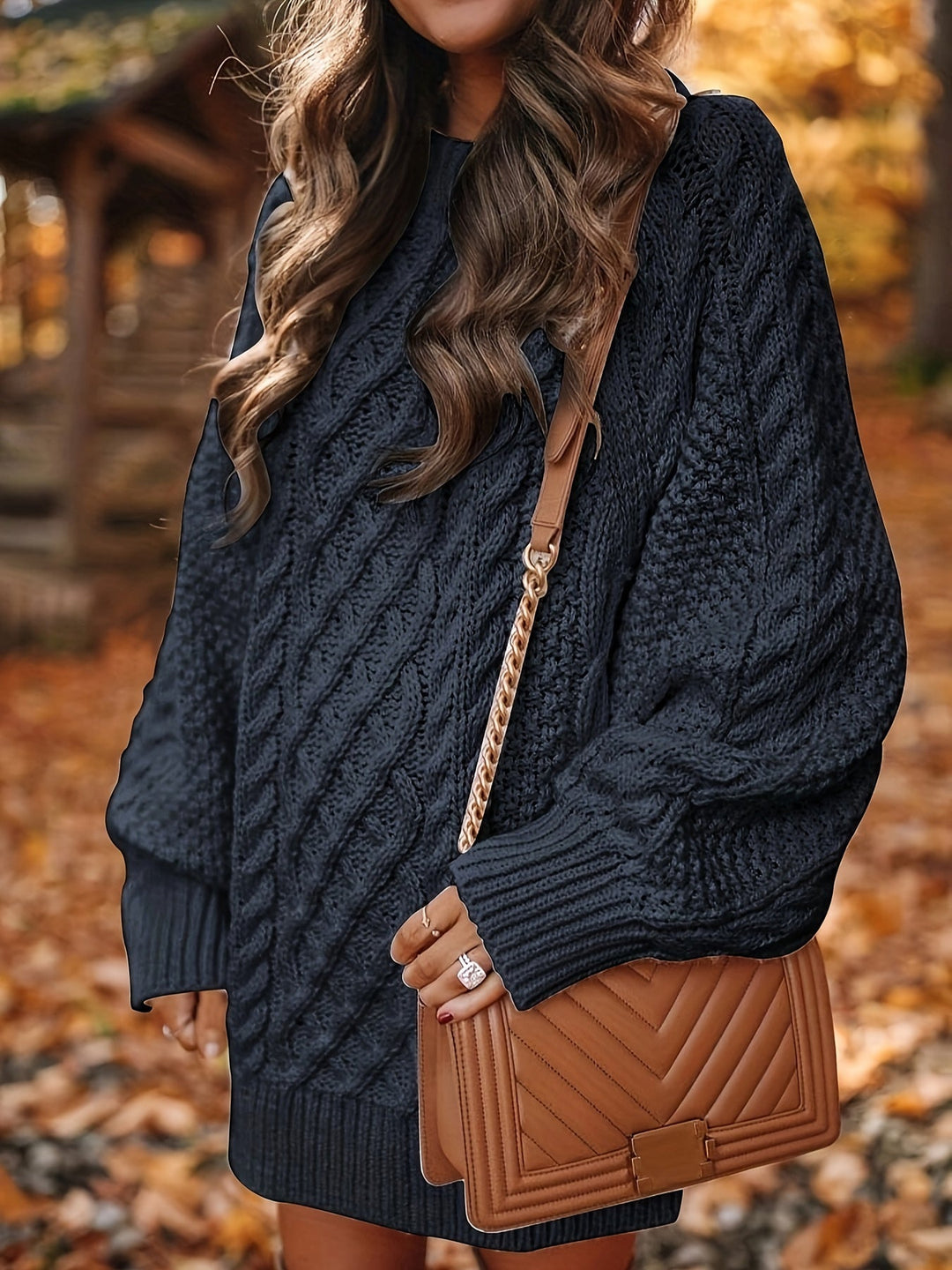 Damen Mini-Strickkleid im Kabelstrick für Herbst in Schwarz 3
