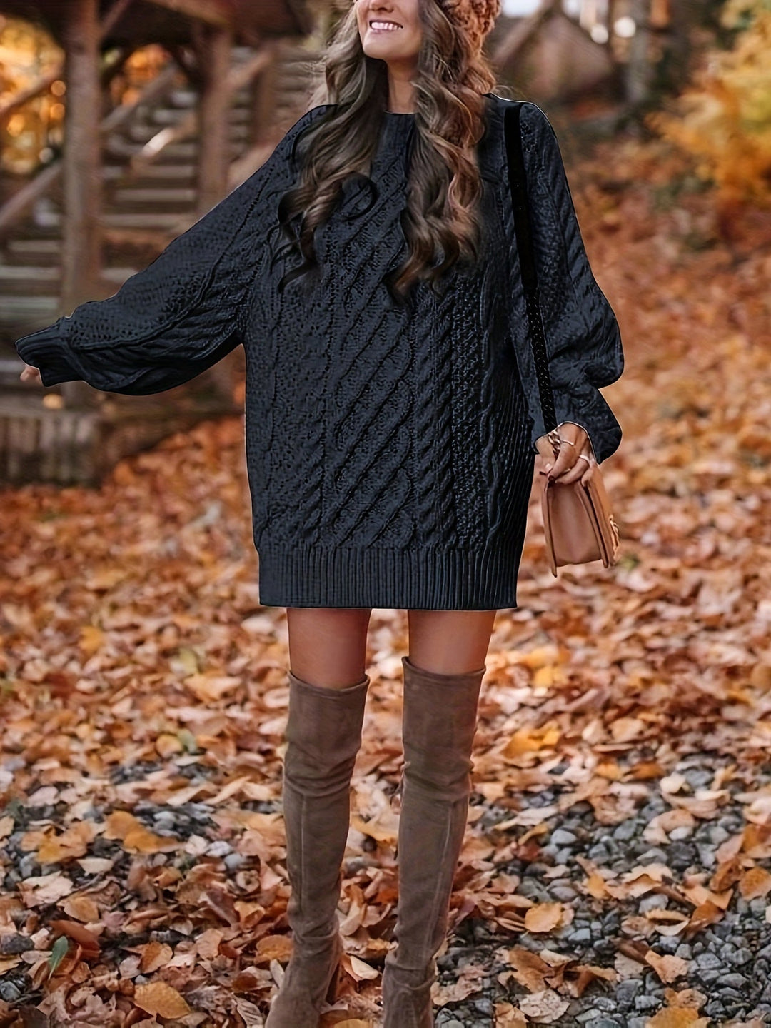 Damen Mini-Strickkleid im Kabelstrick für Herbst in Schwarz 4