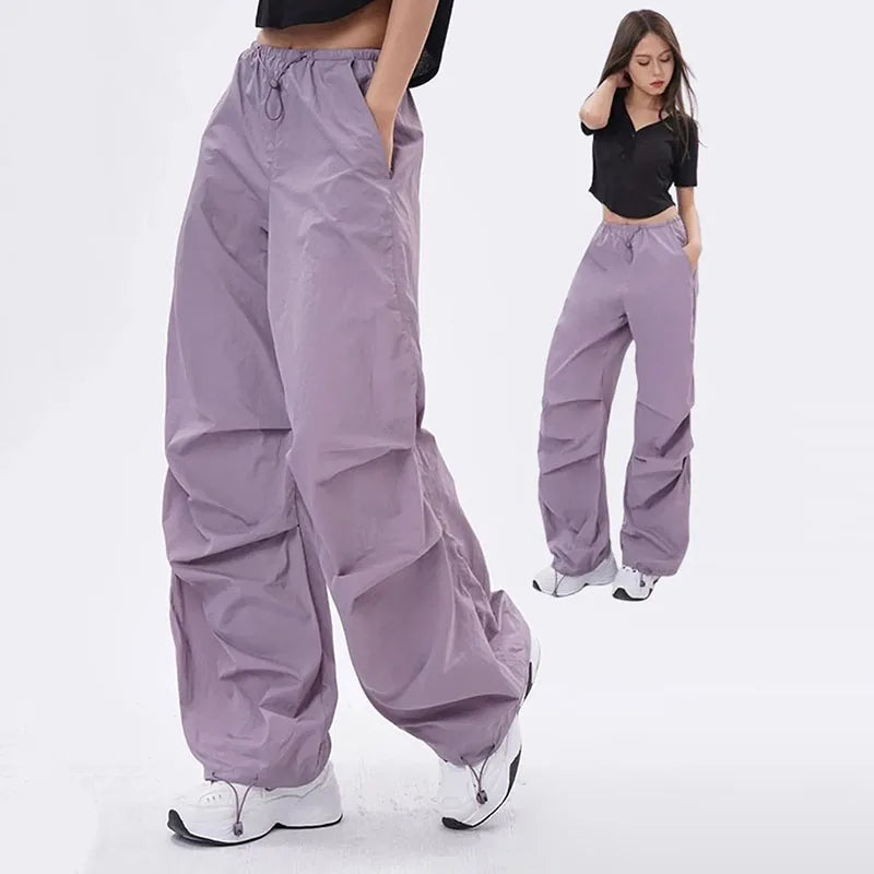 Damen Oversized Trainerhose im Streetwear-Stil (4)