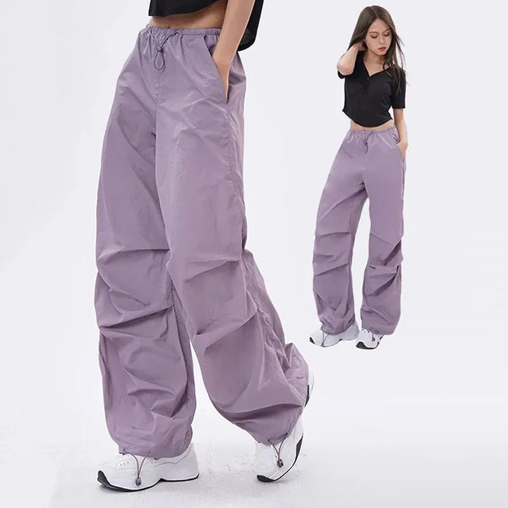 Damen Oversized Trainerhose im Streetwear-Stil (4)